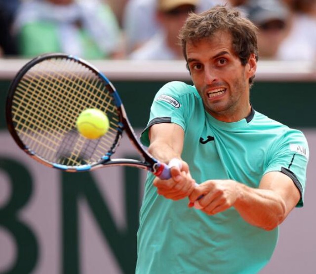 开云官网-HKA翻盘100T，Clid拿下关键大龙鏖战多局八强赛，成为赛场最大亮点