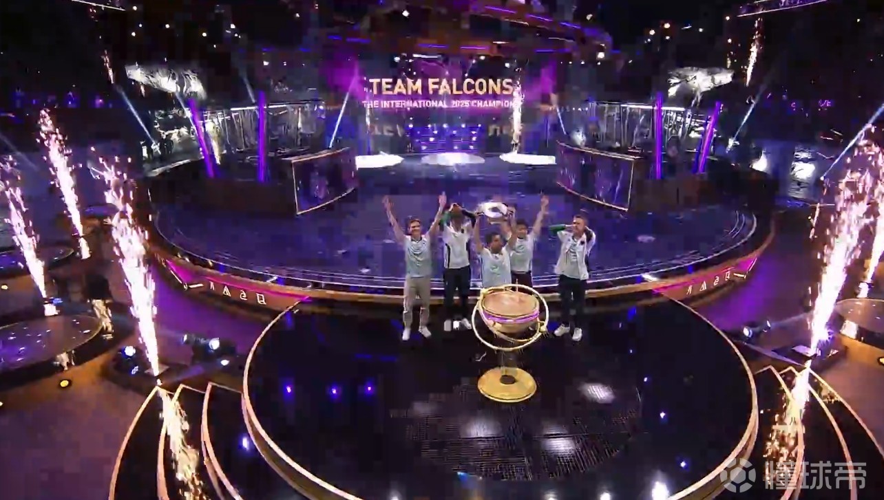 EDG横扫G2,Crisp极限生还后反打鏖战多局2025世界赛,强势挺进下一轮 EDG横扫G2,Crisp极限生还后反打鏖战多局2025世界赛,强势挺进下一轮