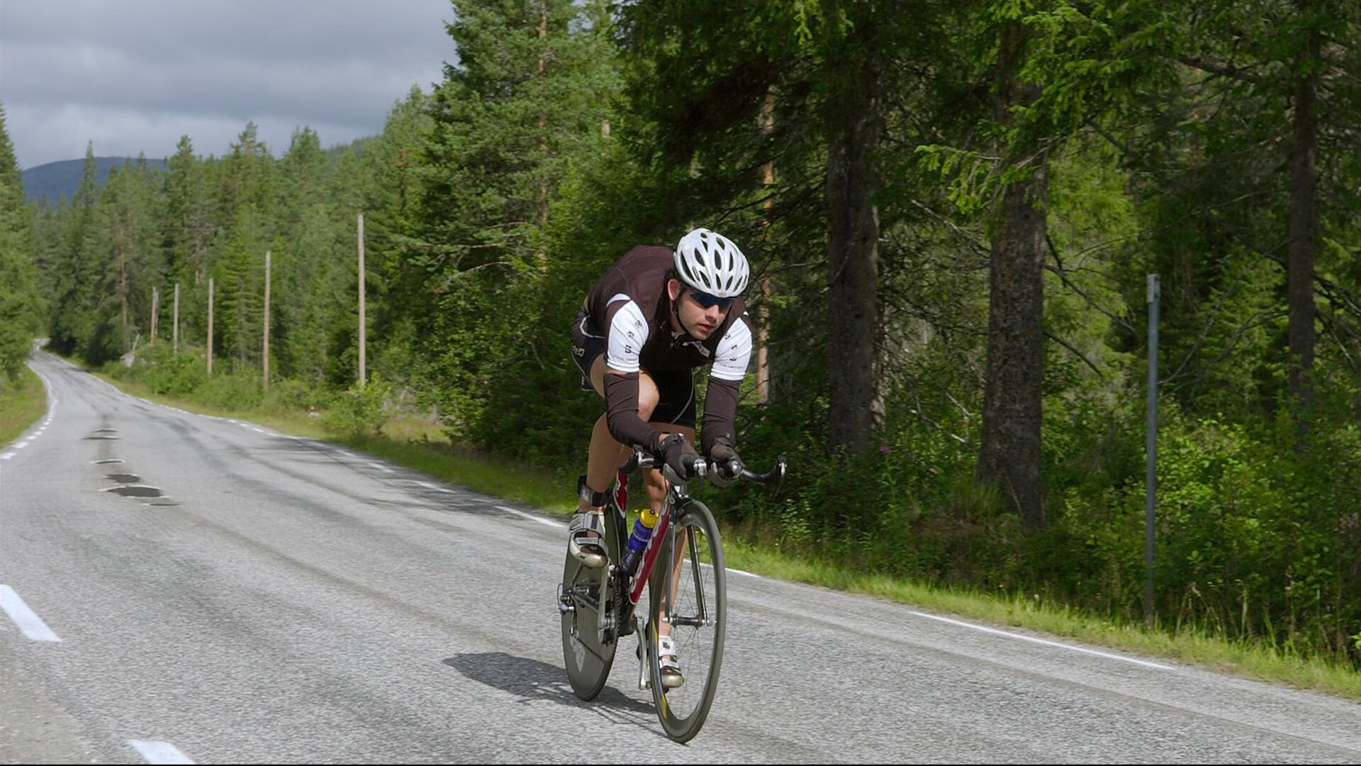 从罪人到英雄，美加墨仲夏夜，金玟哉用汗与泪浇灌的救赎之花